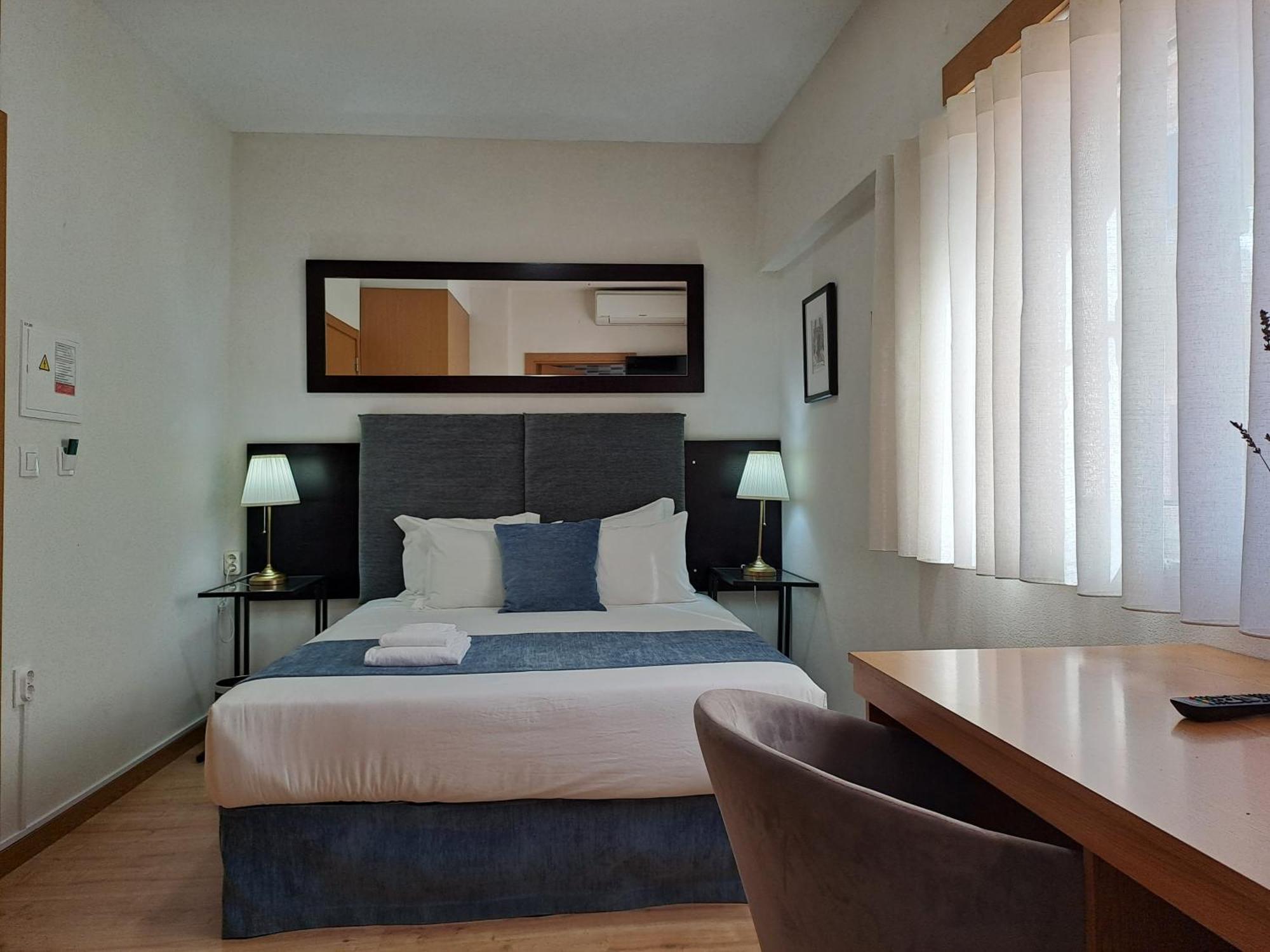 Hotel Square Serta Luaran gambar