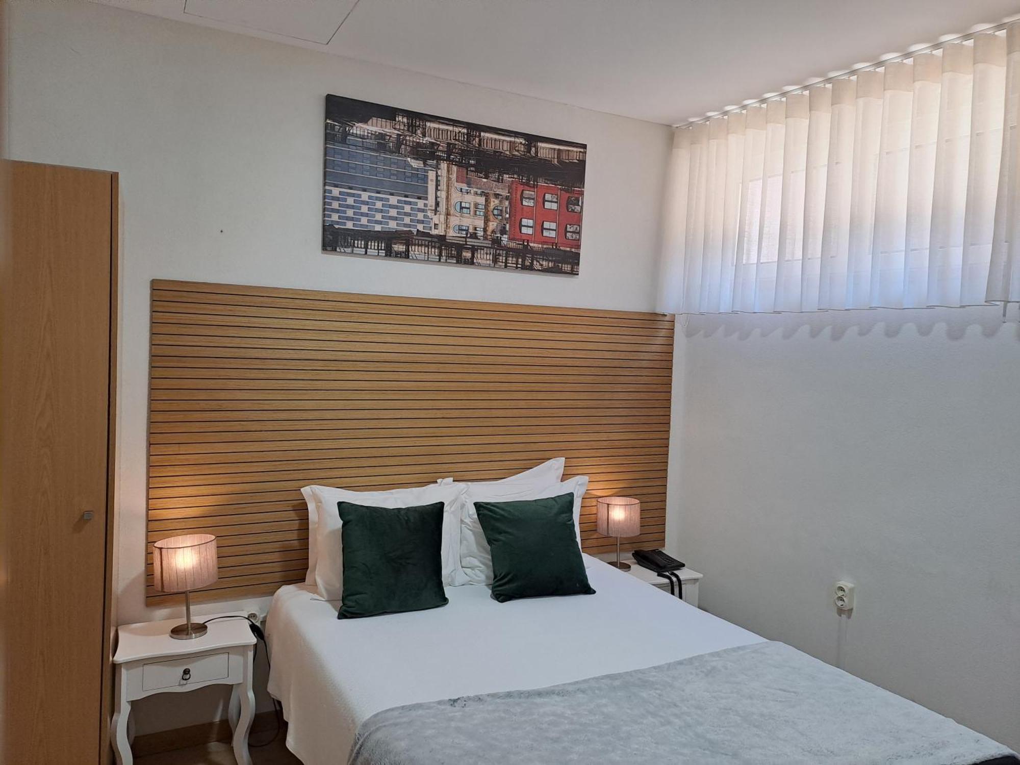 Hotel Square Serta Luaran gambar