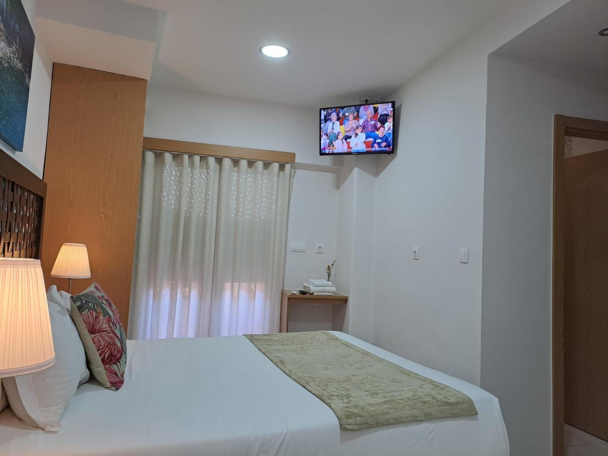 Hotel Square Serta Luaran gambar