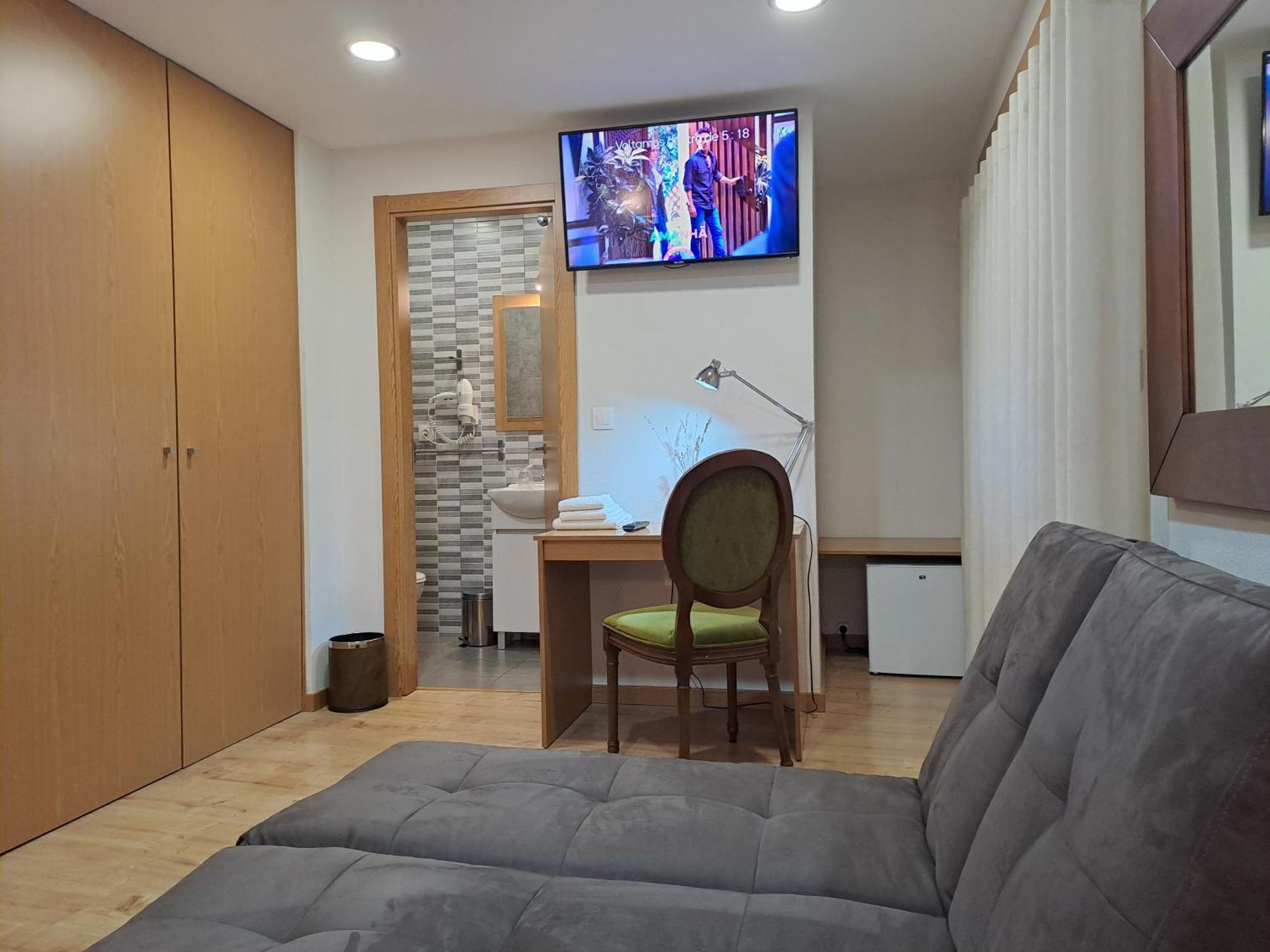 Hotel Square Serta Luaran gambar