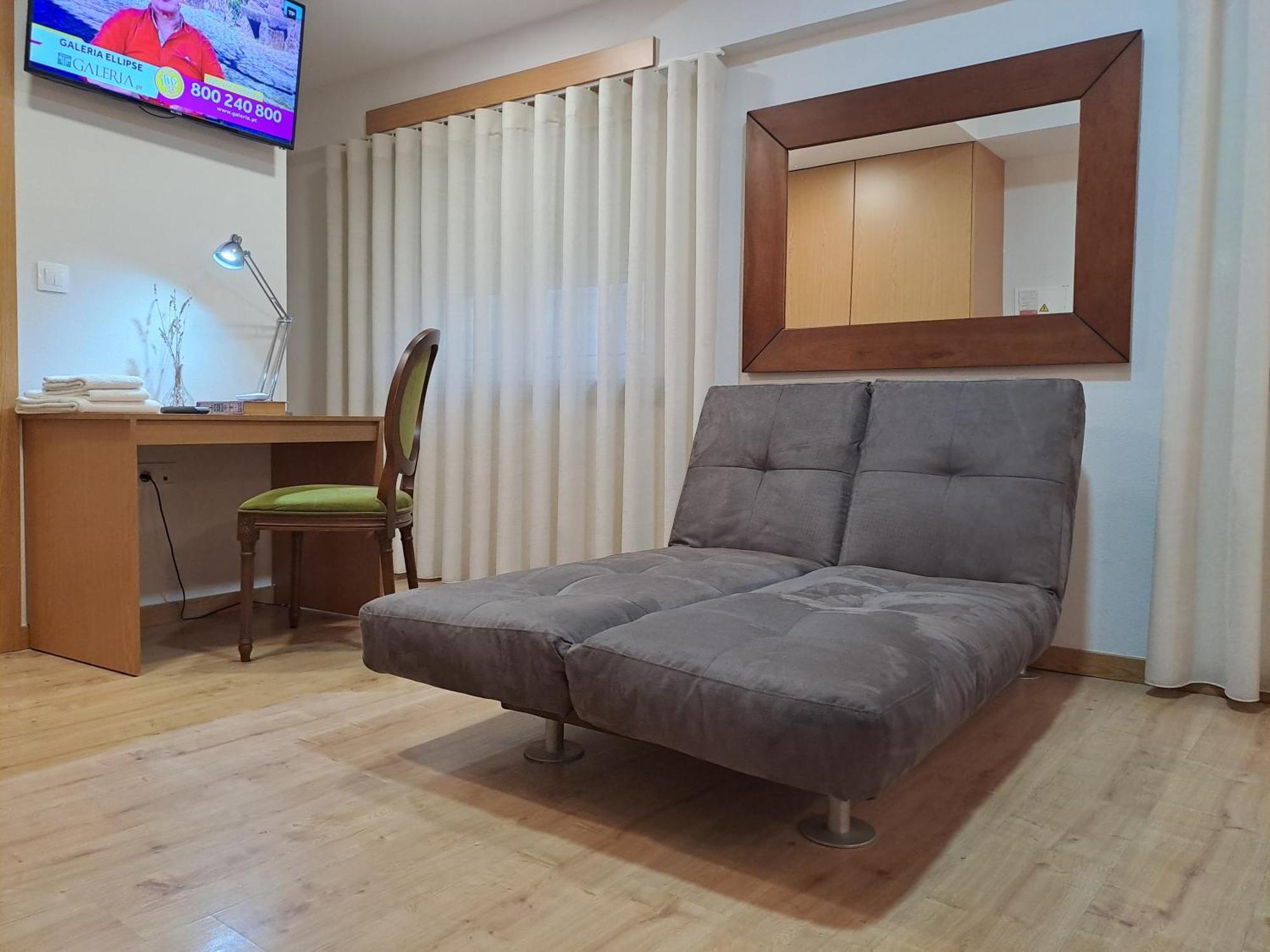 Hotel Square Serta Luaran gambar